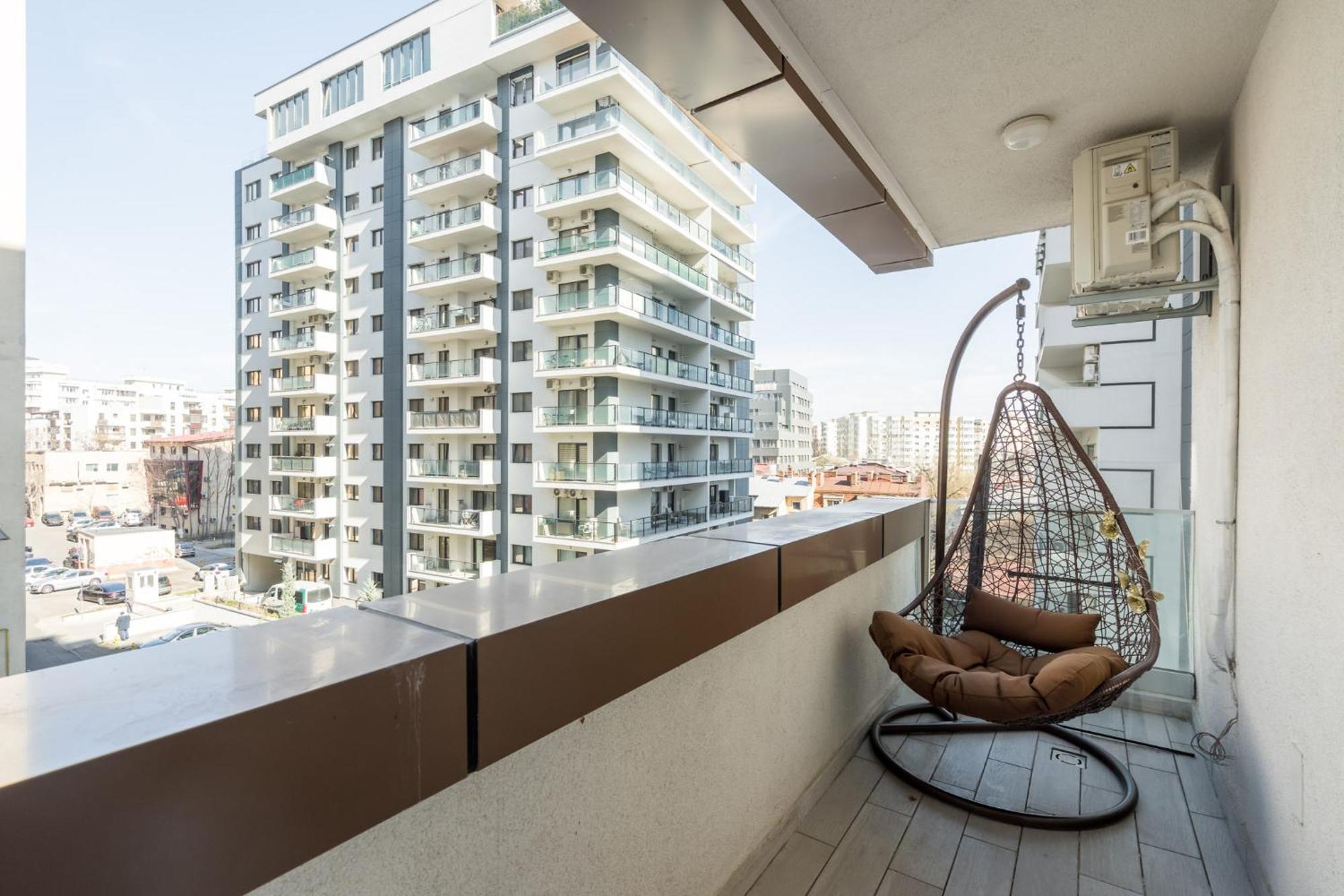 Appartamento The Painter - Timpuri Noi 1Br With Parking Bucarest Esterno foto